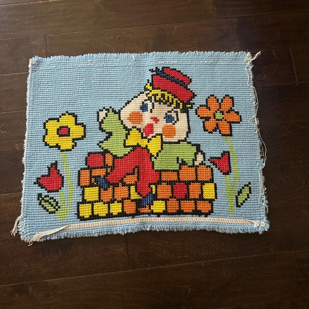 Vintage Latch Hook Humpty Dumpty Shag Rug Wall Hanging Blue 28x22 Retro